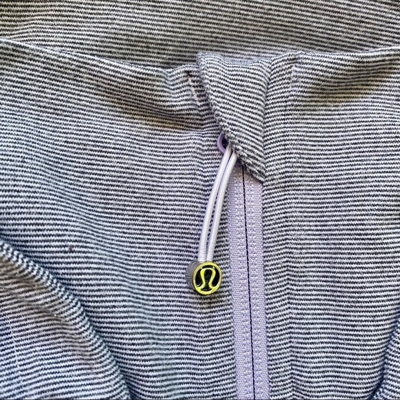 Lululemon Stride Jacket Brushed Lilac Striped/ Zipper Jacket Hood - Picture 5 of 12